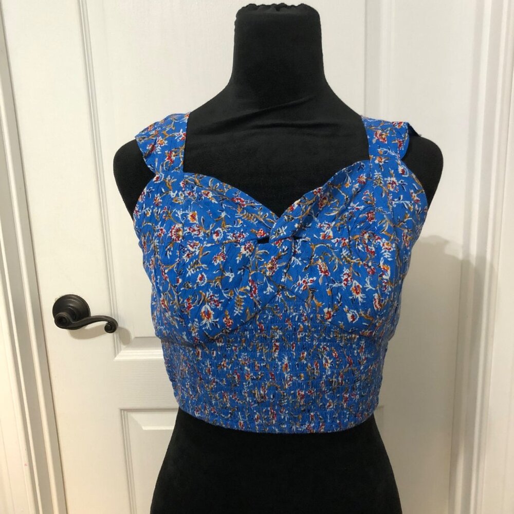 Band‎ Of The Free Women's Blue Floral Smocked Crop Top Size Small NWT